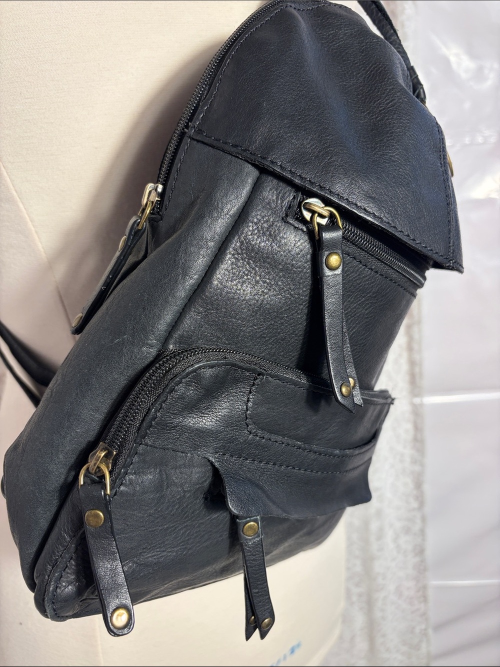 Born Black Leather Sling Bag - Picture 4 of 11
